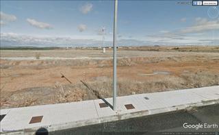 Wohngrundstück in Benavente. Parcela 5.5 de 227 m2, para la construcción de adosados en la ca