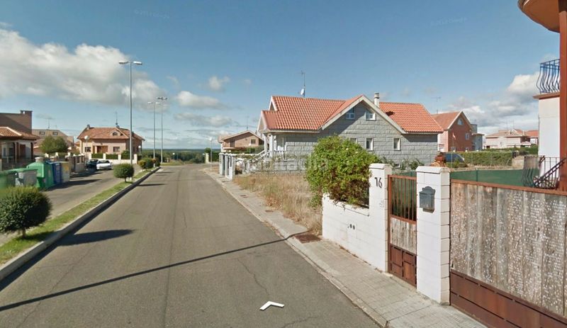 Foto 1015ea76-76e9-44fb-a6e9-966b2ac6881b. Terreny residencial a Benavente