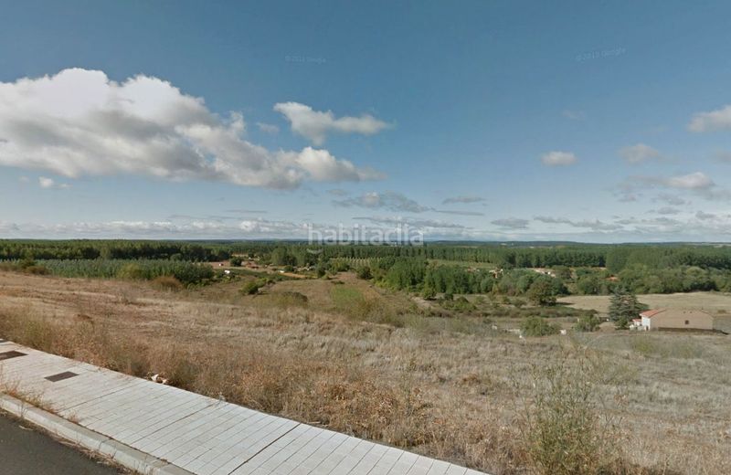 Foto f1393586-36f5-466d-891d-b0c7e5ec23d5. Terreny residencial a Benavente