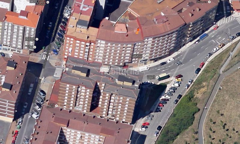Foto 12d9eefa-efc4-4e0b-9ef5-f6b1c9e5b3dd. Affitto ufficio in calle periodista francisco caranto 3 in Gijón