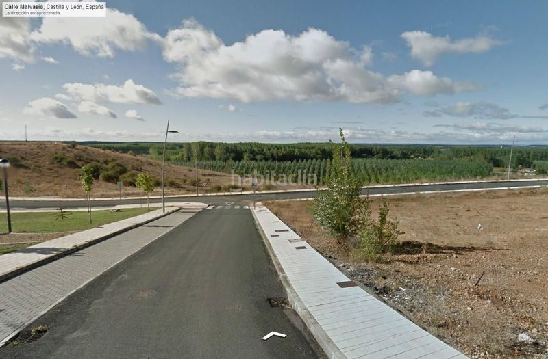Foto aea3e2b3-b3af-4a10-9b46-d8df8ae1f6bf. Terreny residencial a Benavente
