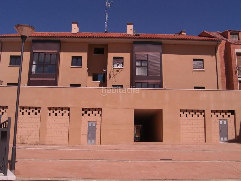 Foto 263ff5b8-c146-48da-83c2-6ef39da39a0f. Rent flat in avenida juan carlos i 14 in Medina de Rioseco