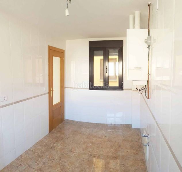 Foto 689cfd31-d493-47f6-85d2-fe02b70ccc6c. Rent flat in avenida juan carlos i 14 in Medina de Rioseco