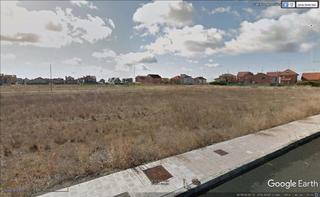 Terreno residencial en Benavente. Parcela 7.4 de 384,69 m2, situada en la calle rosa alonso solé,