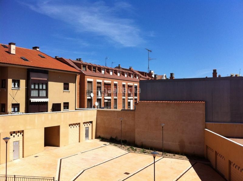 Foto d98c6085-ae6a-497a-86c1-96aa77972613. Rent duplex in calle matadero 4 in Medina de Rioseco