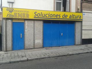 Lloguer Local Comercial a Calle miguel benzo 12. Local 80m2 disponible en venta y alquiler