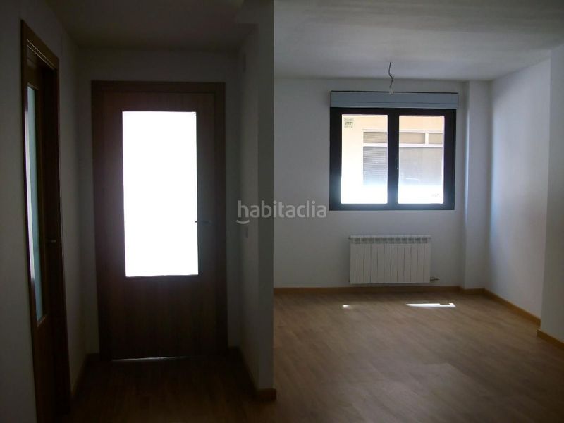Foto 49b0e8eb-e324-400b-9d17-d38c8b0c5bfd. Planta baixa a calle quevedo 4 a Tudela de Duero