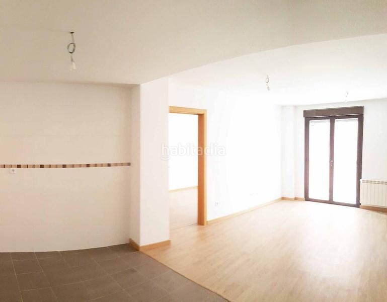 Foto f7aa70ff-0cd8-45ce-843c-e14636ab387e. Location appartement dans calle quevedo 7 dans Tudela de Duero
