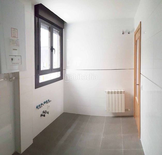 Foto b054b1c5-5c5d-4e8b-914e-96a2739ef940. Erdgeschoss in calle corro bazán 3 in Tordesillas