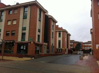 Aparcament cotxe a Avenida prado boyal 16. Plazas de aparcamiento en sótano de conjunto residencial en plen