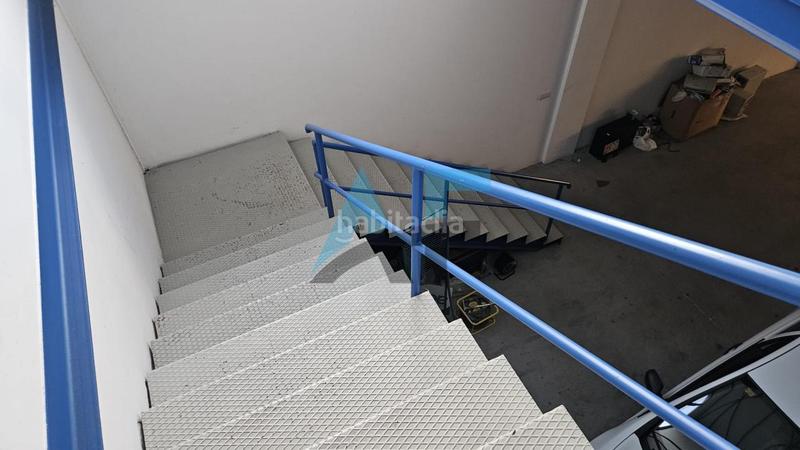 Foto b3b64396-a29d-4569-a459-b61b954a942c. Lloguer nau industrial a Vilamarín