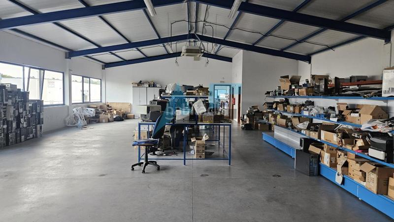 Foto d518a3fc-5508-4114-ada4-702a4aa813da. Lloguer nau industrial a Vilamarín