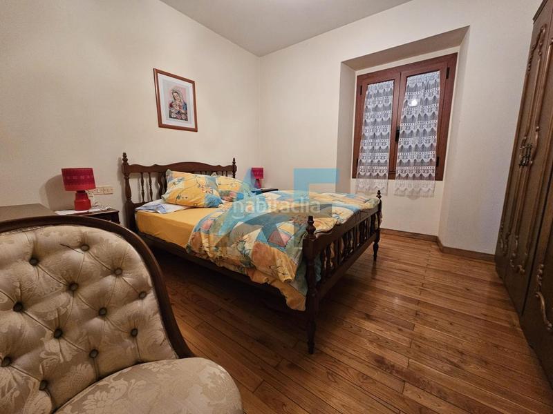 Foto 72470c5f-73b2-43c3-af46-410dbd1c8555. Casa en Leiro