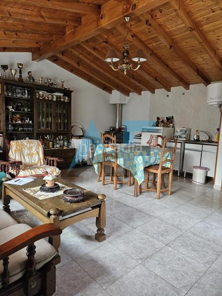 Foto 7e2065d1-62b9-4a19-81cf-441ad823fd56. Casa en Leiro
