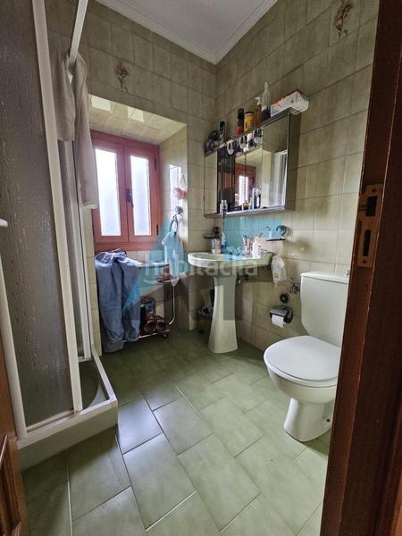Foto b1b7e7f5-79ff-48f0-801a-2bbd8f08281a. Casa en Leiro