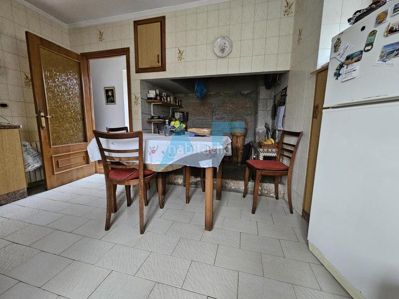 Foto cb585238-d818-4046-a8aa-57527cfecd32. Casa en Leiro