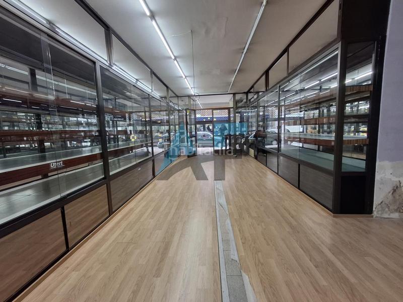 Foto 4434f587-f98e-4722-b7f4-795c4611c9da. Lloguer local comercial a Centro Ourense