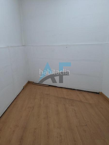 Foto f49aa3d1-2175-4928-a7ee-c2e04a519c8e. Lloguer local comercial a Centro Ourense