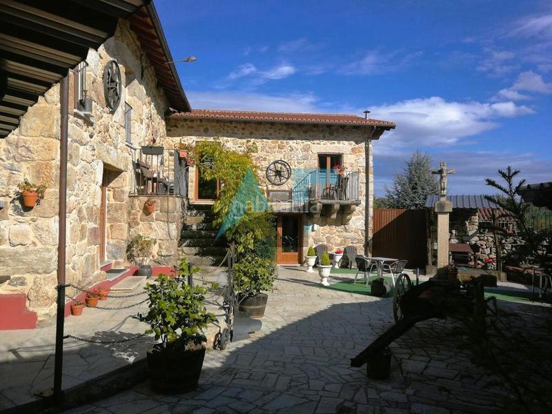 Foto 02ad1b71-3bd5-4192-b2d0-ad355c0dd421. Location local commercial dans Celanova
