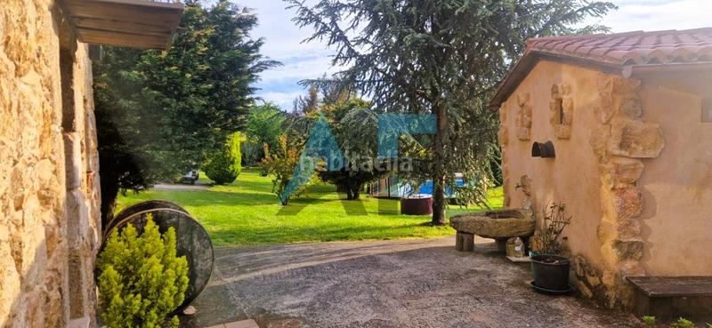 Foto 73dd6831-75ac-4987-973e-09c674dbfc1c. Location local commercial dans Celanova