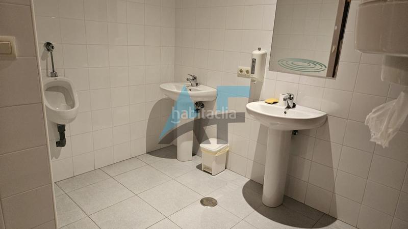 Foto 5ba34500-b70a-44a7-9628-78a8945d1610. Bâtiment à usage industriel dans Vilamarín