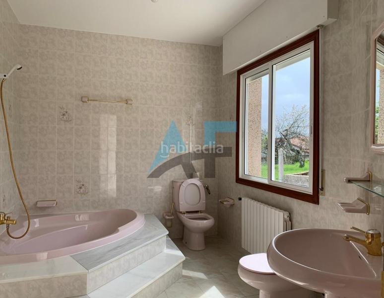 Foto cc5367f7-069d-415f-a9ad-6a88ecf2ecf6. Casa en Castrelo de Miño