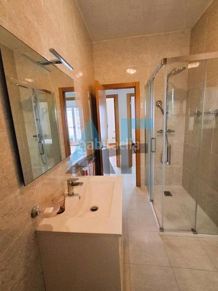 Foto 827a115e-94eb-4513-8bd3-e15084a8f2e5. Etagenwohnung mit heizung parking in Couto Ourense