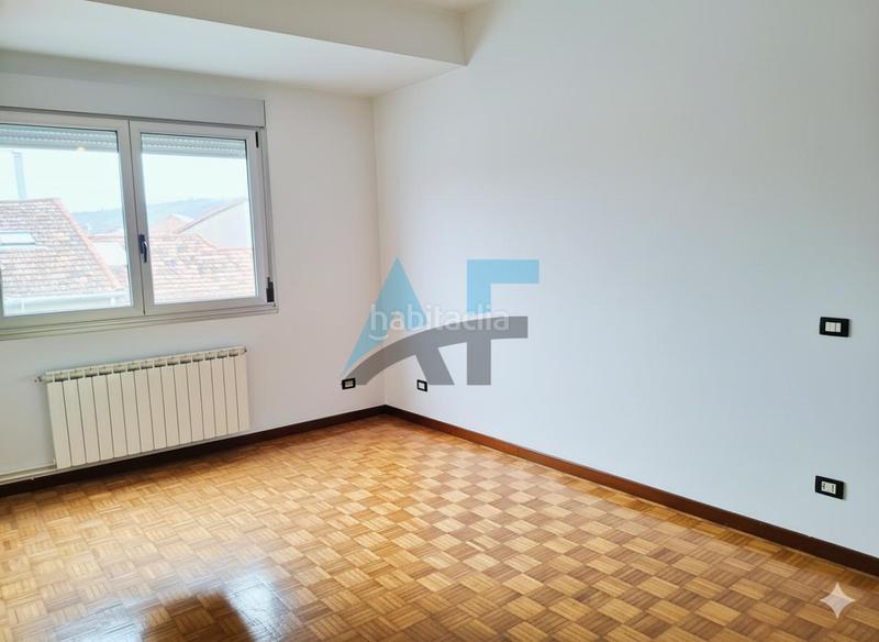 Foto e9363080-2e6e-4ed5-b522-6043f1cb744c. Etagenwohnung mit heizung parking in Couto Ourense