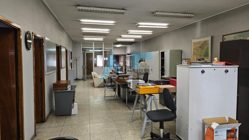 Foto 67062079-ec05-434a-b38c-34f100615735. Alquiler oficina en Centro Ourense