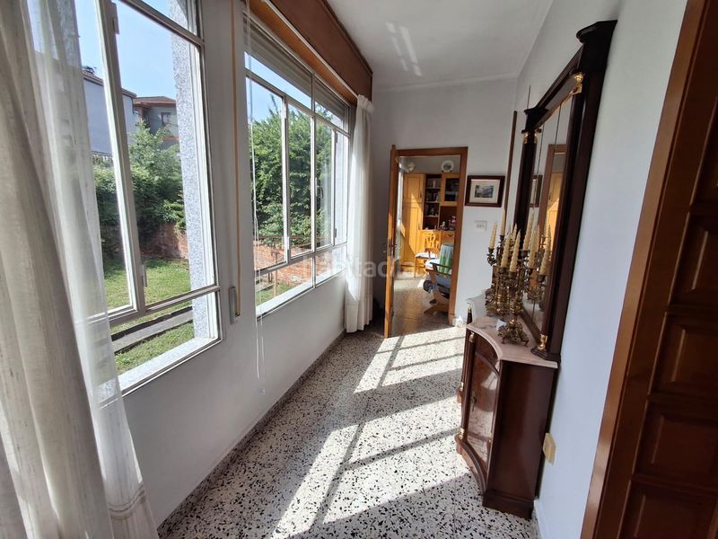 Foto b08df6d8-c25d-42b4-b590-025eaf2d3803. Casa a Universidad Ourense