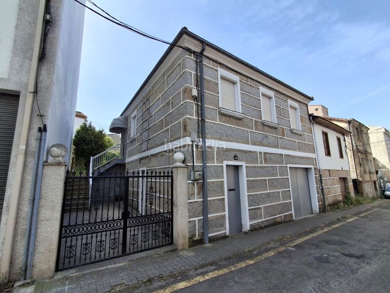 Foto b490010a-f0b1-4c2b-81ee-6df1b5878a5a. Casa a Universidad Ourense