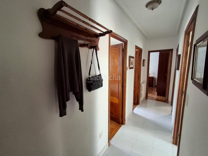 Foto c038c3f6-cd8e-489e-a723-fb7b0737b6d2. Casa a Universidad Ourense