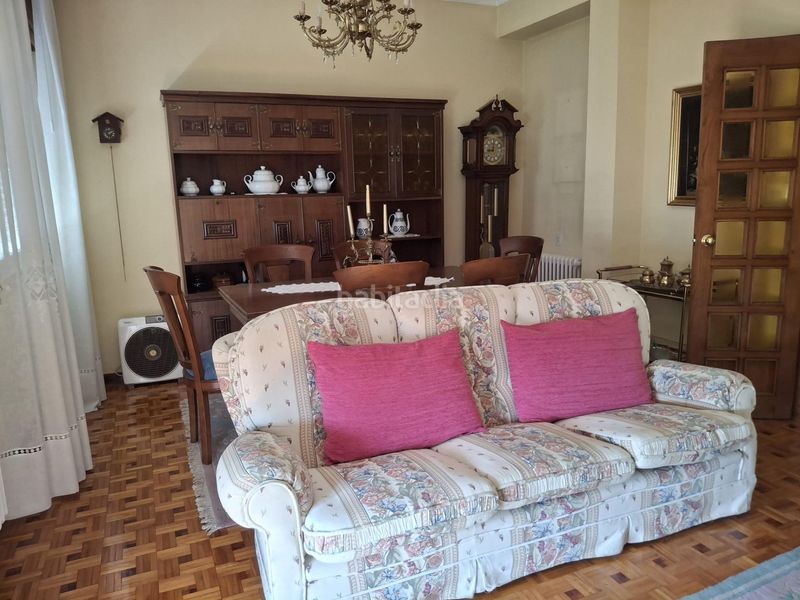 Foto 5a608188-dfbb-4b1d-b9b6-1f8433fceb34. Casa amb calefacció aparcament a Vistahermosa Ourense
