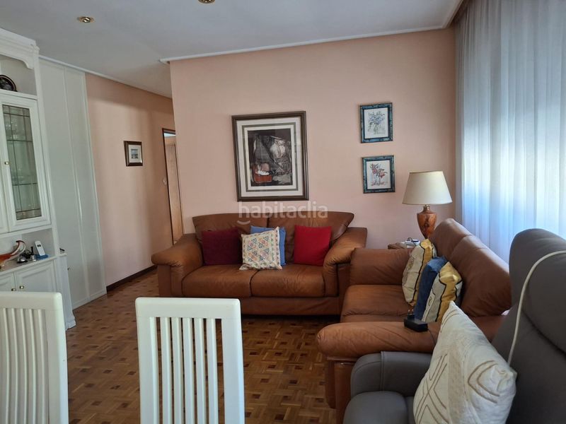 Foto 80a30f3f-930d-4465-80aa-70659e9a4e2b. Casa amb calefacció aparcament a Vistahermosa Ourense