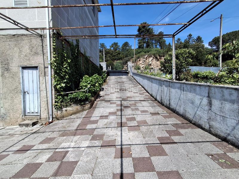 Foto debf1e7b-6c52-4b1f-97bc-1603c1771d6d. Casa amb calefacció aparcament a Vistahermosa Ourense