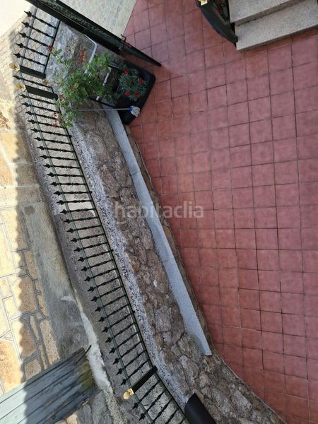 Foto 5597a500-2786-47fa-bc26-6130d1f91e7a. Casa amb calefacció aparcament a Cenlle