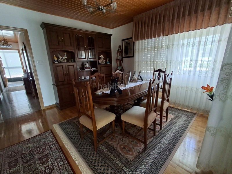 Foto b18b8af7-32ab-47a7-9c22-61f92e11ec4a. Casa amb calefacció aparcament a Cenlle