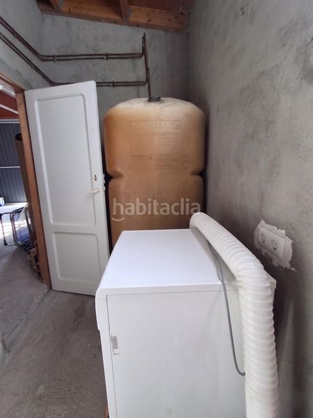 Foto f7ff5b8e-663d-4fe5-9bba-1cbc859e6f9b. Casa amb calefacció aparcament a Cenlle
