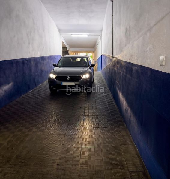 Foto b85c7df8-d6e9-493c-83ba-da832fc6cca5. Aparcament cotxe a Centro Ourense