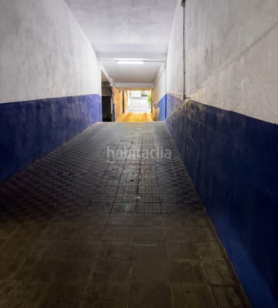 Foto fc5b4ade-03d1-4269-83d9-be43ae59c3cb. Aparcament cotxe a Centro Ourense