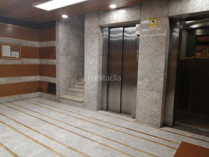 Foto b336f8e0-0031-4fc9-a969-48408653da7d. Pis amb aparcament a Centro Ourense