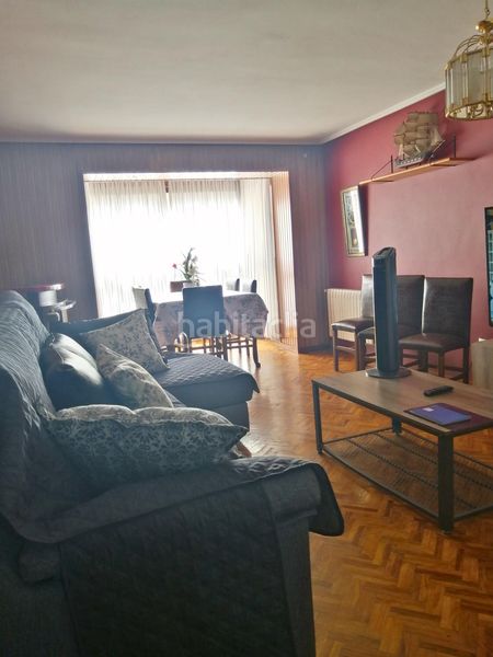 Foto bec0943d-4c47-4fde-8622-9297a3066943. Pis amb aparcament a Centro Ourense