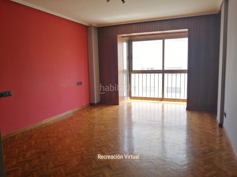 Foto dba81da8-a953-436f-967d-a90bf0a888bf. Pis amb aparcament a Centro Ourense