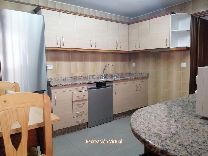 Foto e203d5f9-b78b-4ecc-809a-dee5debbbe11. Pis amb aparcament a Centro Ourense