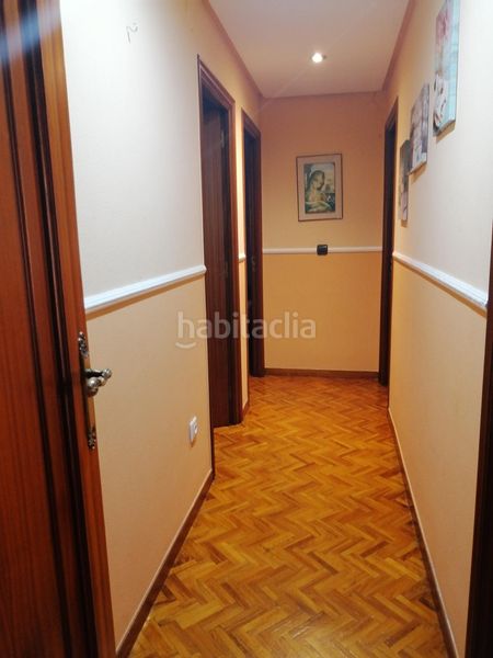 Foto f9e42b37-240b-4940-ada5-3fcfe15da0ea. Pis amb aparcament a Centro Ourense
