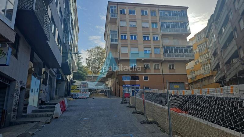 Foto ad571448-e016-4488-8c89-d47162cc02e6. Parking coche en Centro Ourense