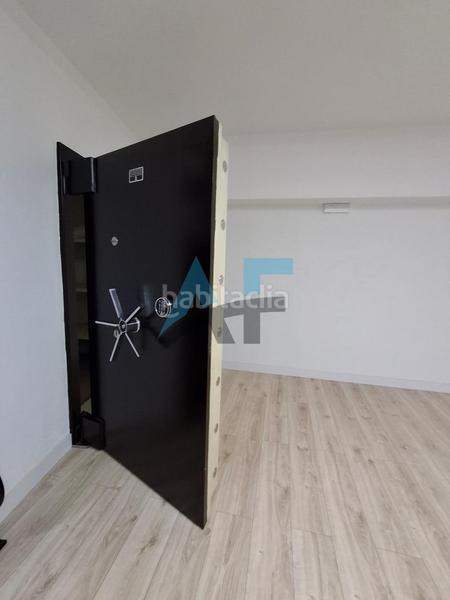 Foto 0bc3cef7-3491-4c5b-84fb-caffeb2b749a. Lloguer local comercial a Centro Ourense