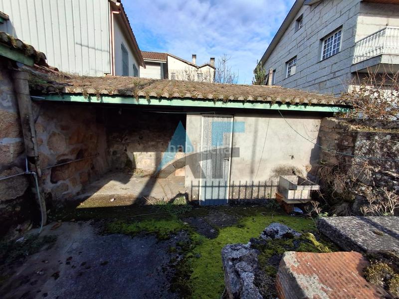 Foto f3f90631-e4d7-45c0-a6fe-57ddb7f19f19. Casa a As Lagoas Ourense