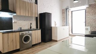 Miete Etagenwohnung  De la primavera. Piso en alquiler en centro  lavapies, 1 dormitorio.