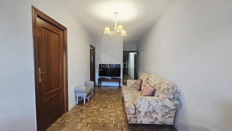 Foto 33ab9b92-5147-4320-9a0c-c43e4853d9be. Rent flat with heating in Fuente del Berro Madrid